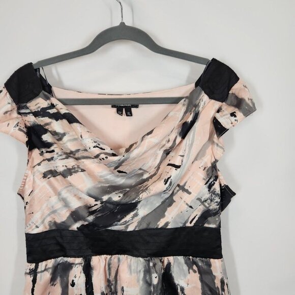 My Michelle Abstract Blouse‎ in Light Pink Size XL - Picture 2 of 5